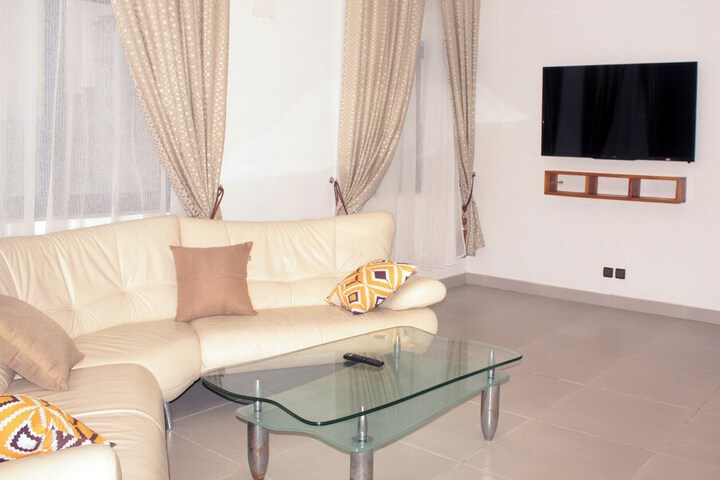 Room 14 of 27