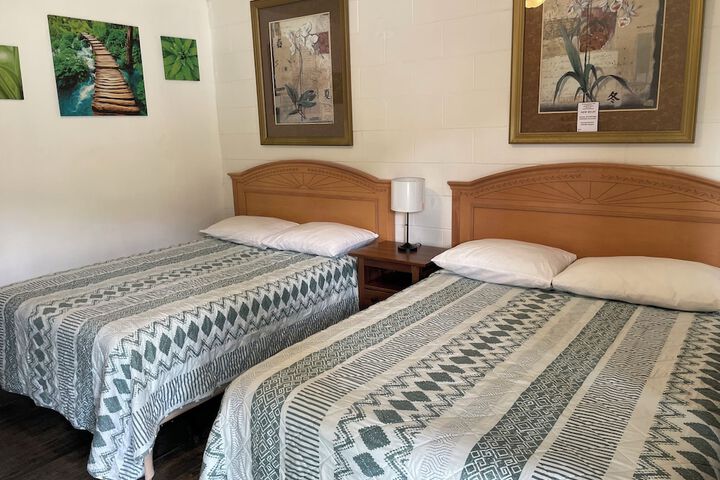 Room 8 of 19