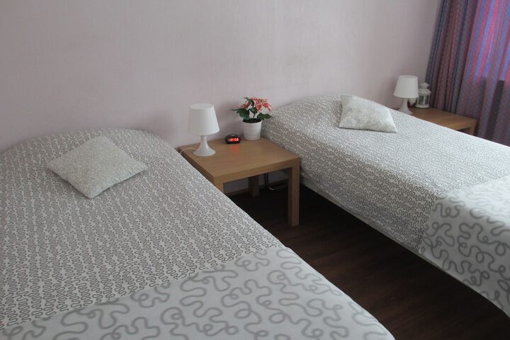 Room 4 of 28