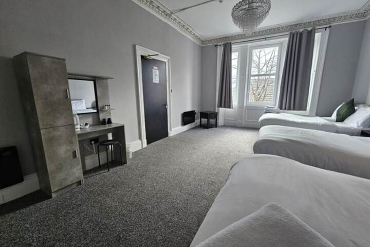 Room 14 of 38