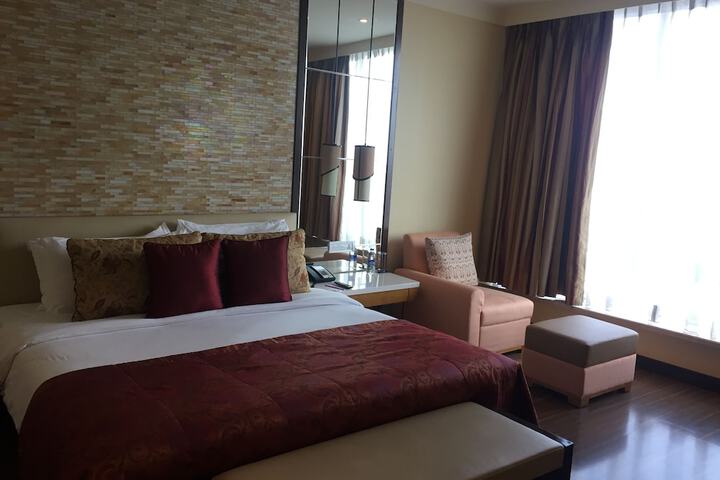 Room 16 of 43