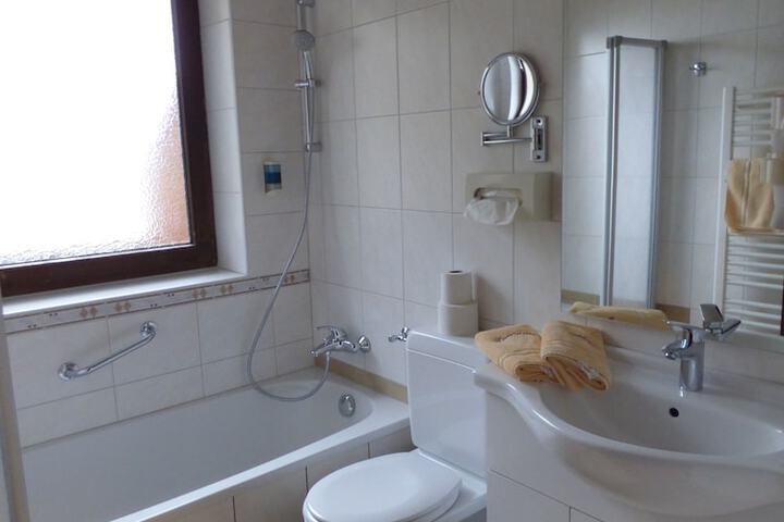 Room 13 of 23