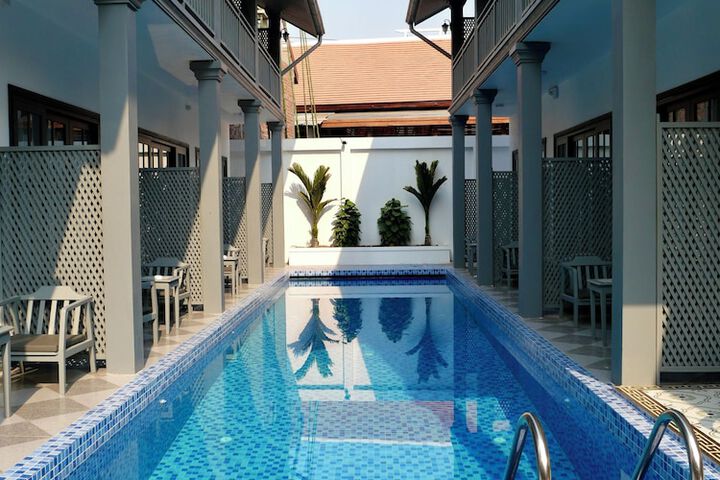 Pool 20 of 26