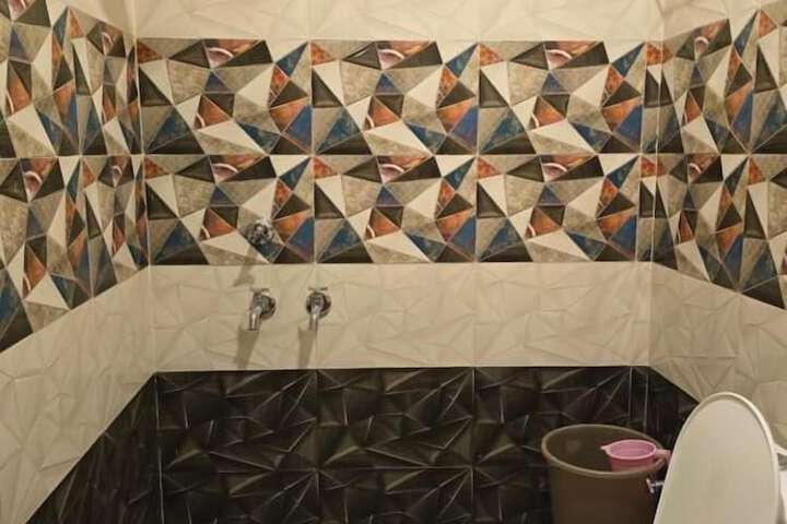 Room 16 of 23