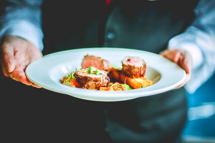 Dining 106 of 142