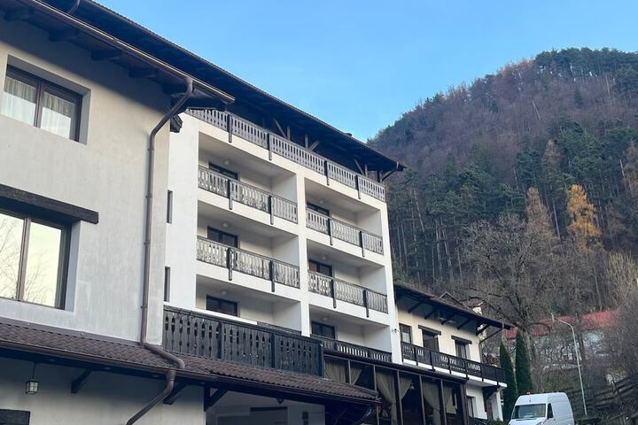 Hotel 41 of 42