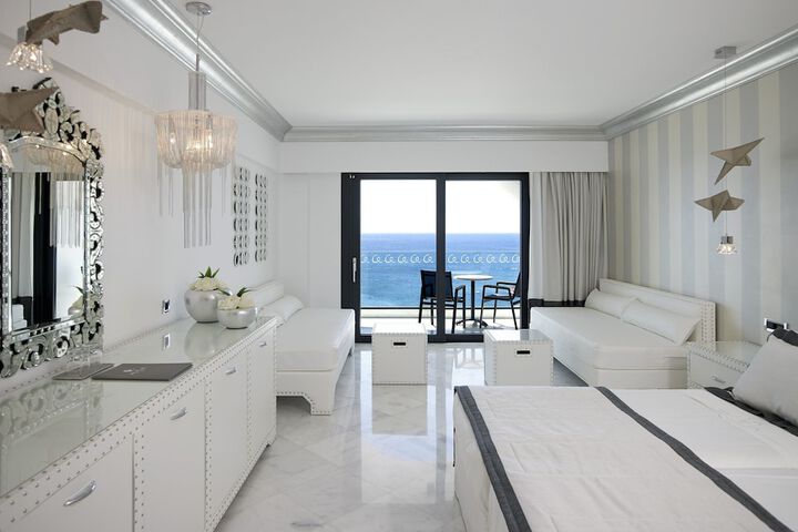 Room 8 of 78