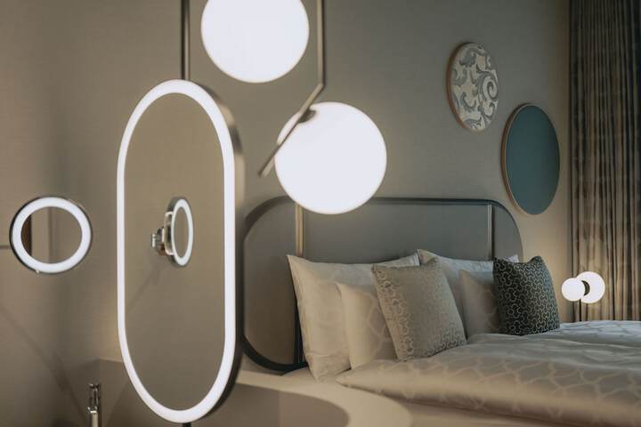 Room 34 of 61