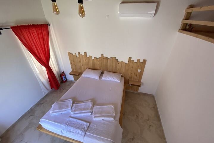 Room 10 of 58