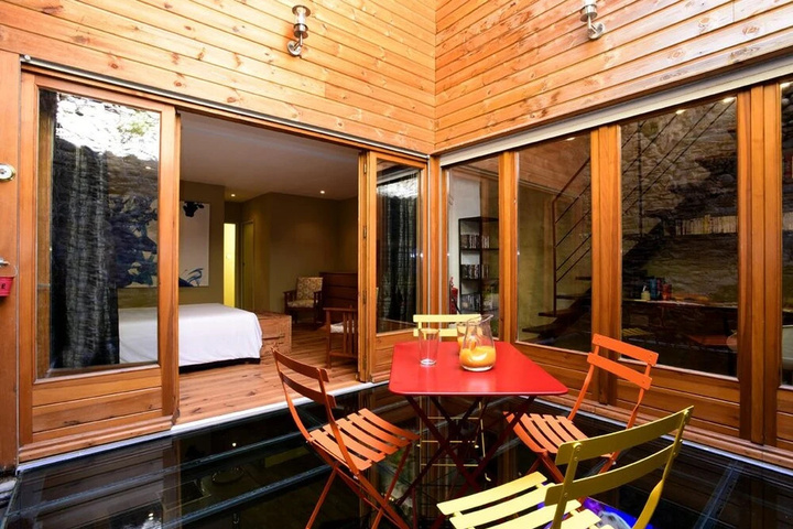 Terrace/Patio 4 of 17