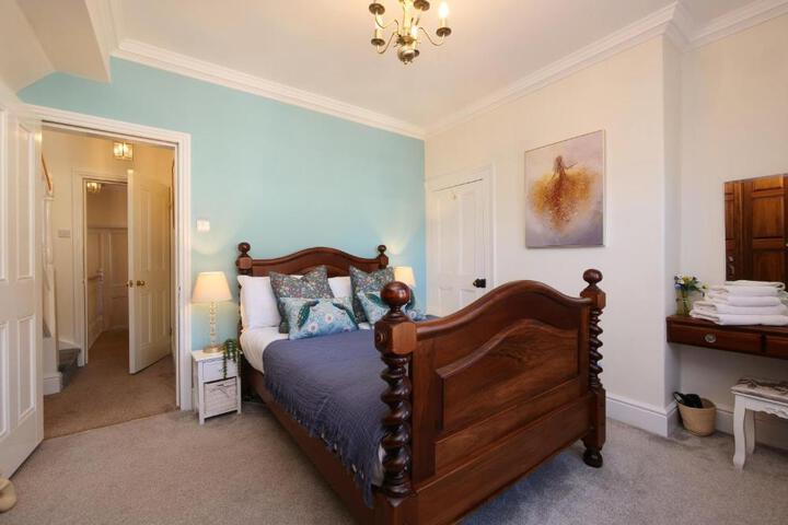 59 Moss Green - Close to the city centre