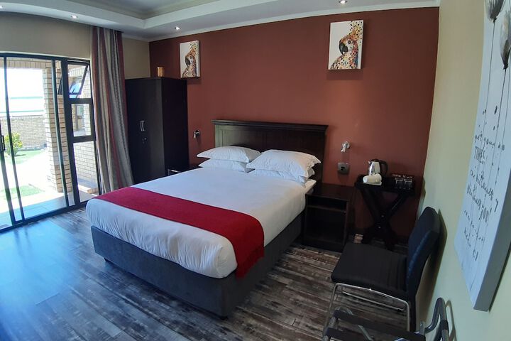 Room 23 of 64