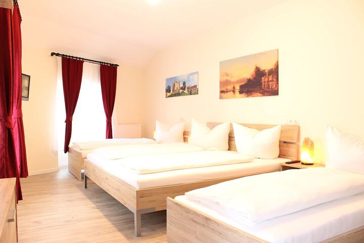 Room 20 of 97