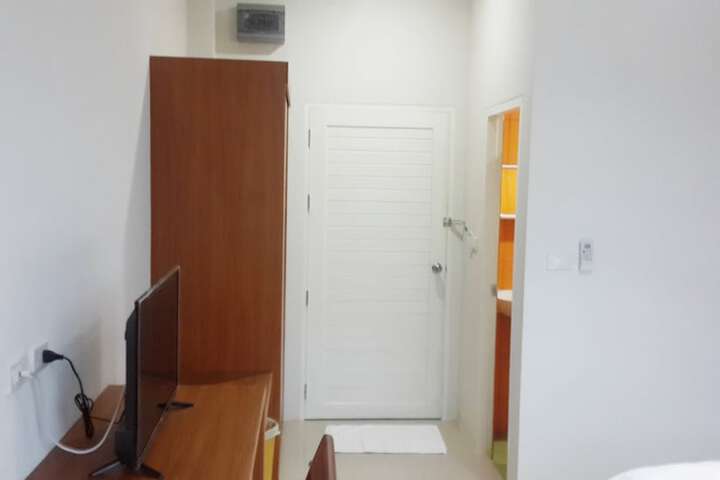 Room 17 of 62