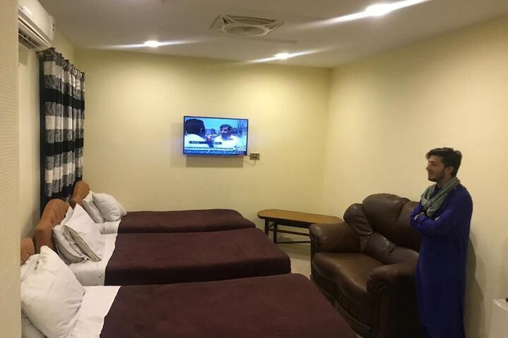 Room 16 of 46