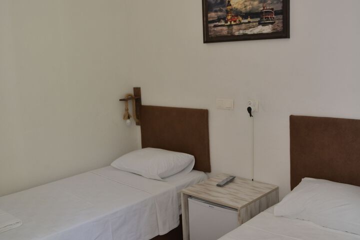 Room 19 of 28