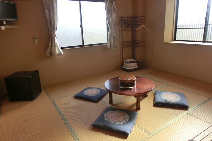 Room 9 of 55
