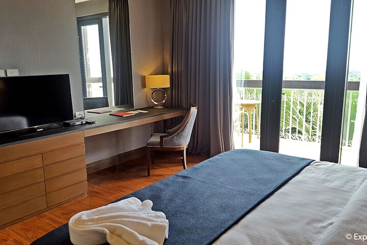Room 18 of 91