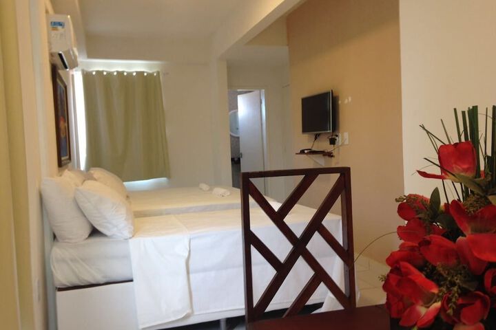 Room 8 of 14