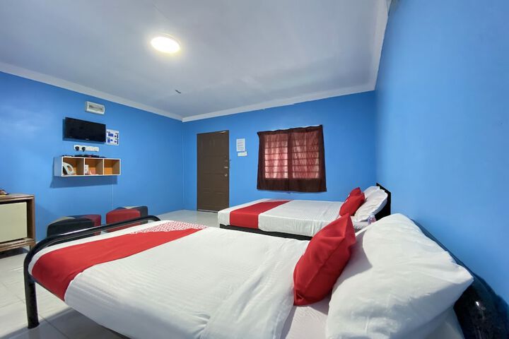 Room 12 of 28