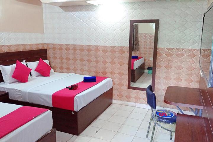 Om Palace Hotel