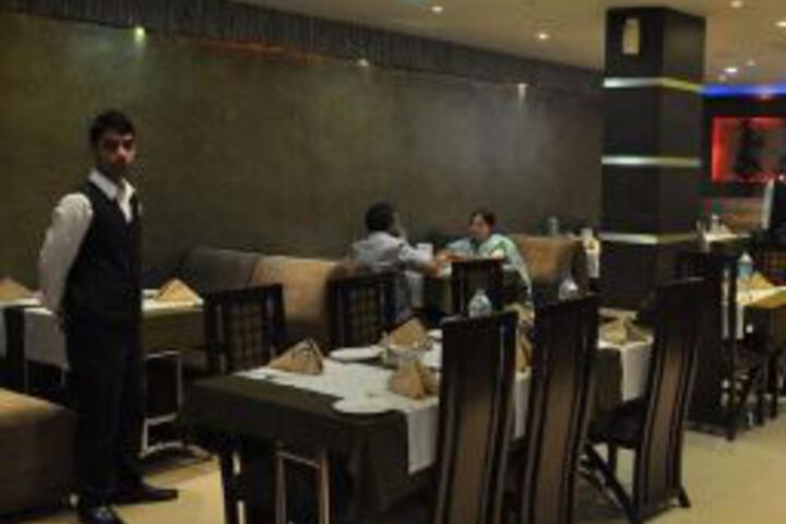 Photo 8