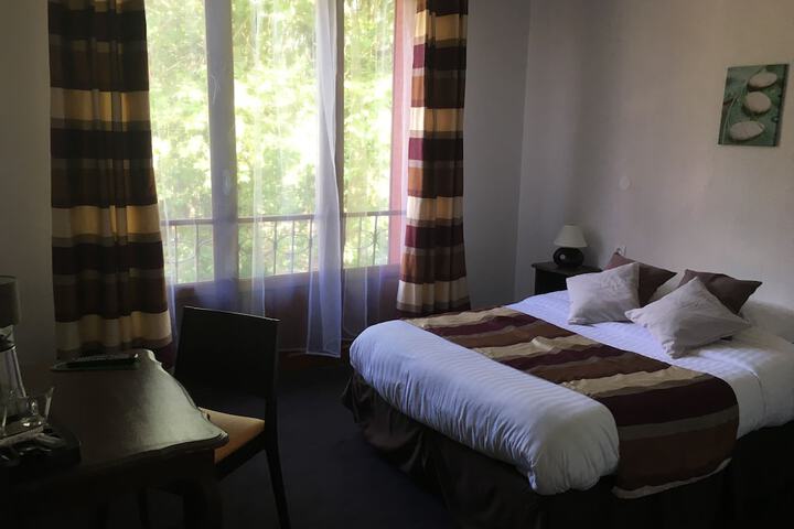 Room 13 of 39