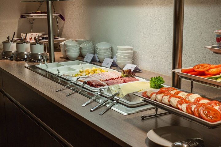 Breakfast/Coffee Service 40 of 63