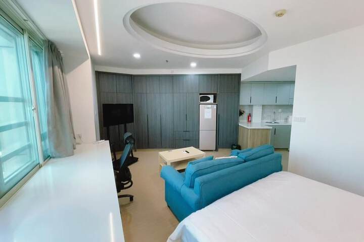 Room 8 of 63