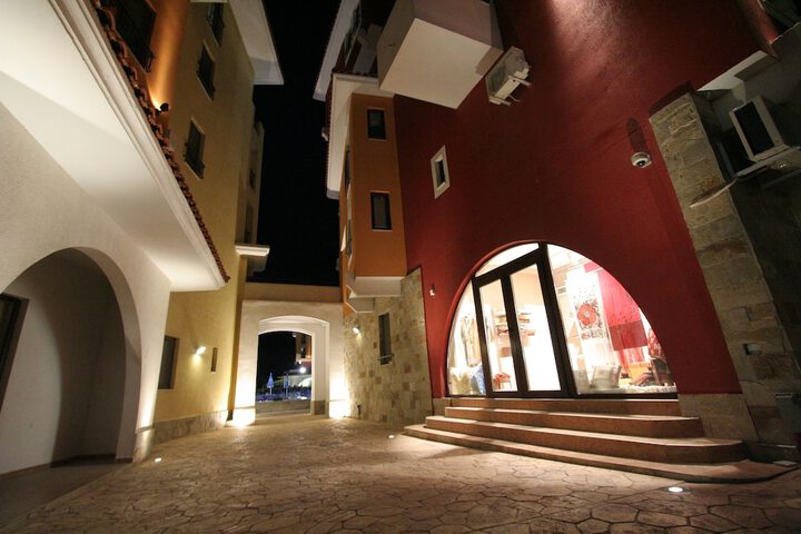 Hotel 163 of 177