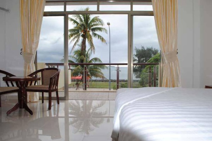 Room 14 of 26