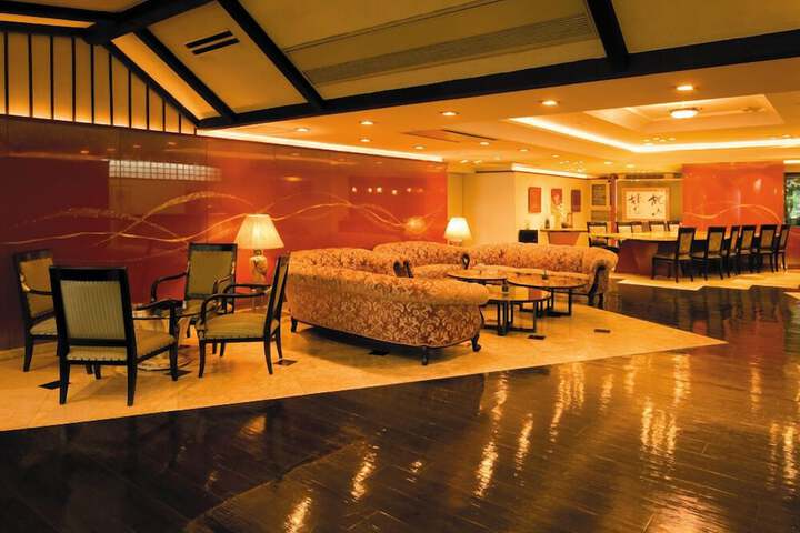 Hotel Lobby