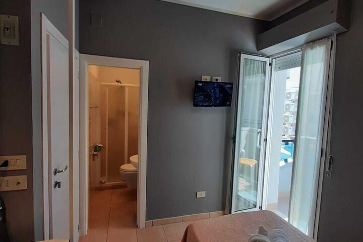 Room 16 of 54