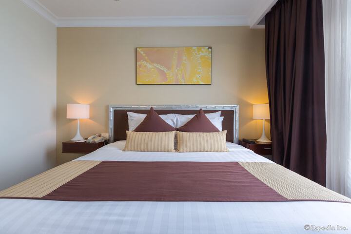 Room 13 of 40