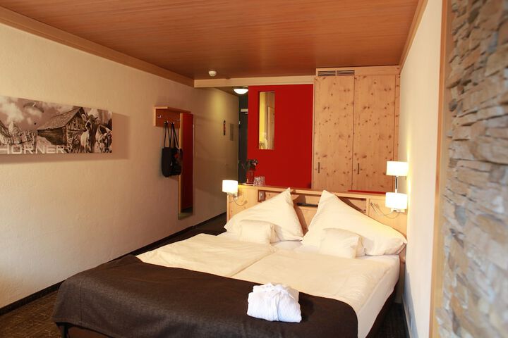 Room 7 of 89