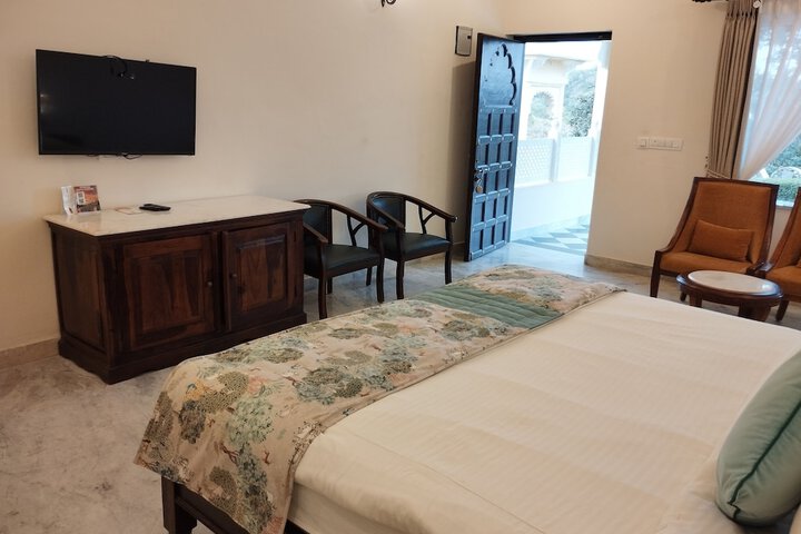 Room 12 of 64