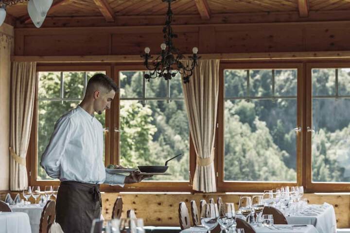 Dining 86 of 113