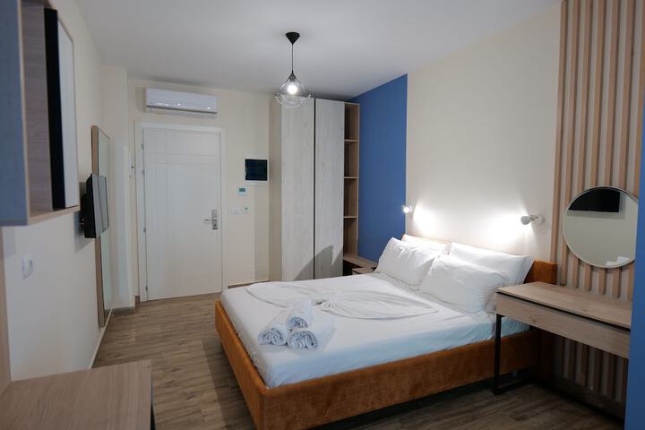 Room 45 of 126
