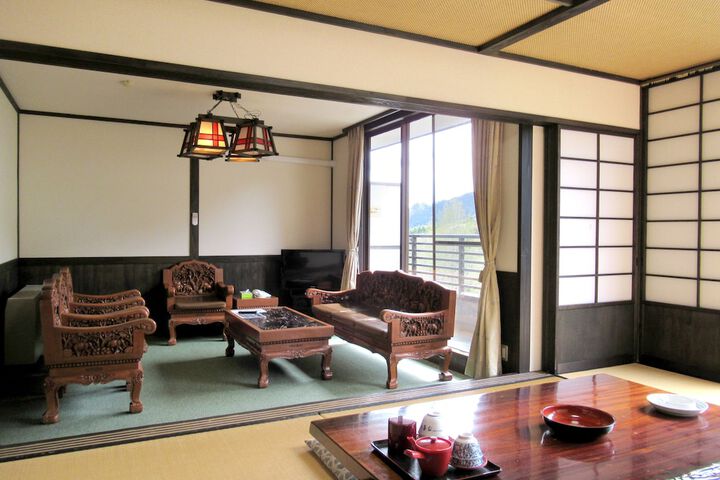 Room 10 of 44