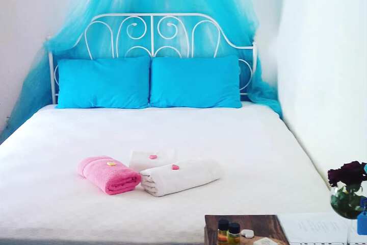 Room 12 of 21