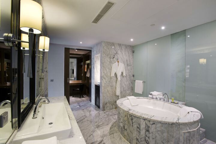 Clean Restrooms