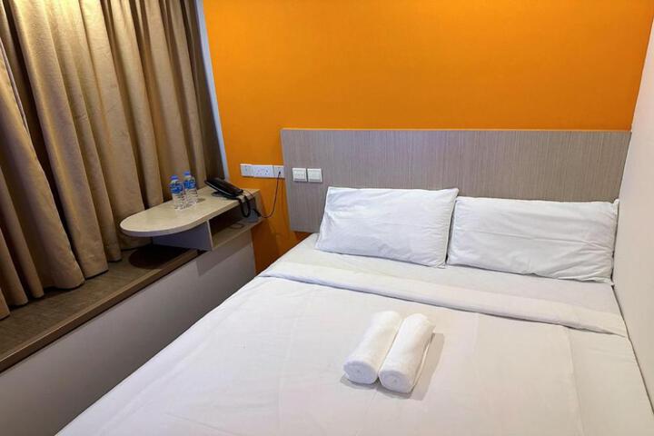 Philip Hotel at Balestier