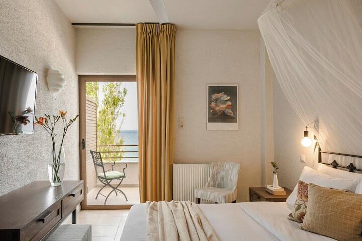Room 15 of 29
