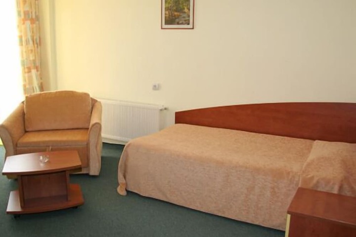 Room 13 of 61