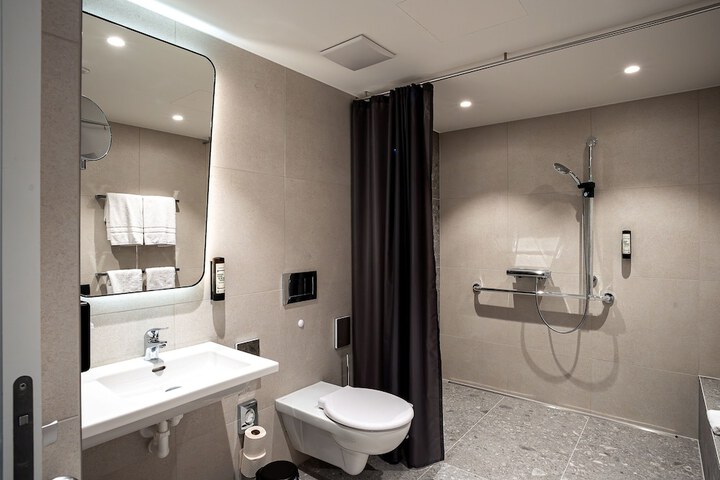 Clean Restrooms