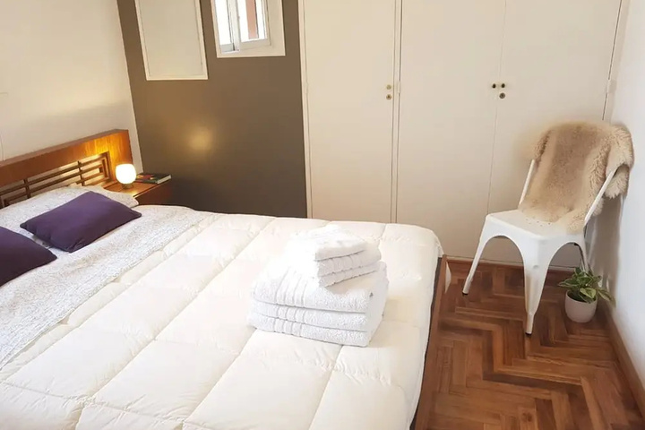 Room 4 of 14