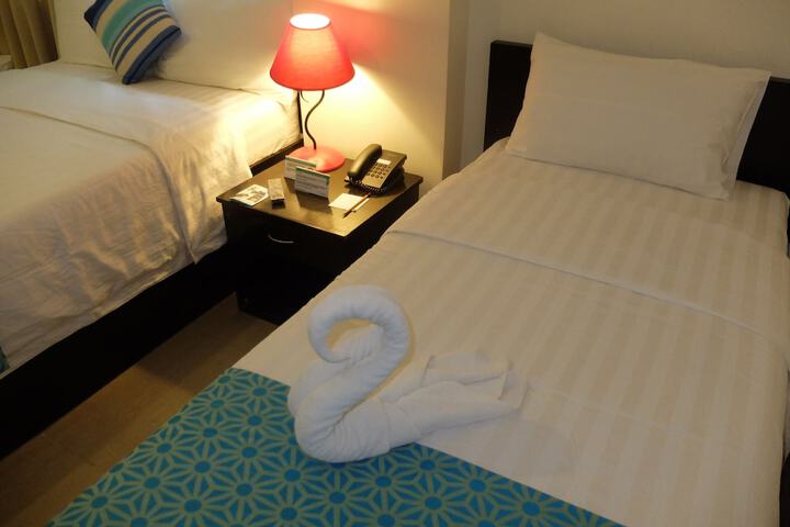Room 6 of 152