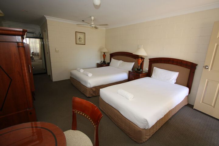Room 11 of 42