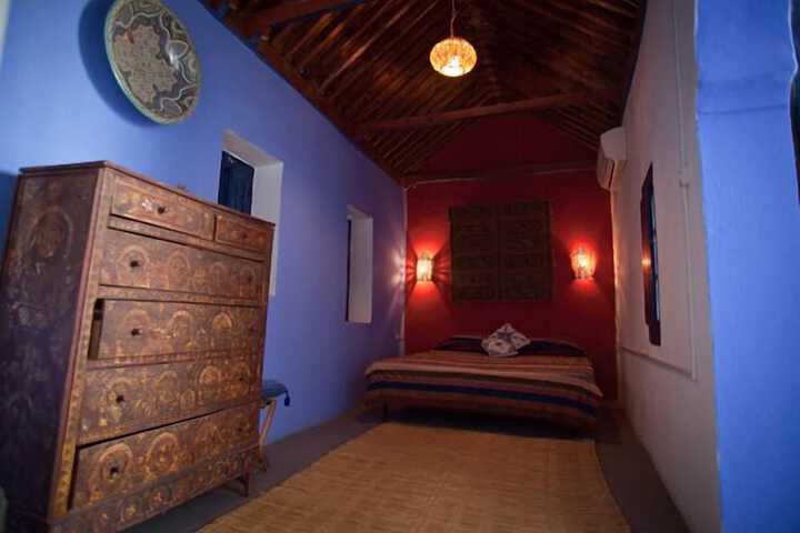 Room 16 of 65