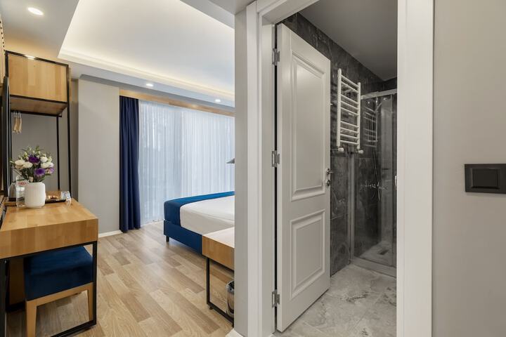 Room 12 of 54
